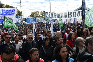 Arrancaron con todo, Alak y Secco clamaron por Kicillof como conductor del peronismo