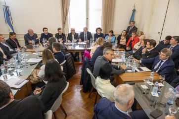 Susbielles encabezó una defensa unánime en la Legislatura: “Bahía es el lugar adecuado para la planta de GNL”