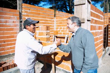 Avanza en Brown una obra que el intendente espera tener terminada antes de fin de año