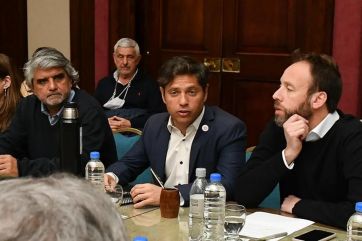 Kicillof convocó a los gremios a una cumbre con la crisis económica en agenda