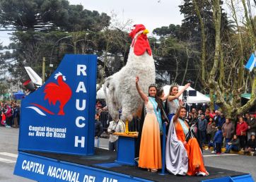 El mes de la primavera florece con varias fiestas importantes