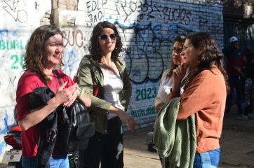 Ministros e intendentes en Atenas y la hermana de Cristina con la gorra de Axel