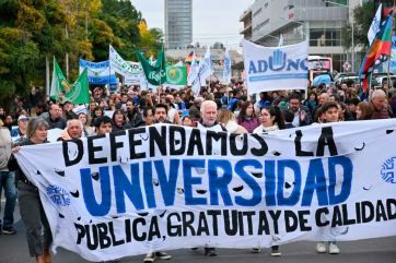 Marcha Federal Universitaria: el 85% de la gente está a favor de las universidades