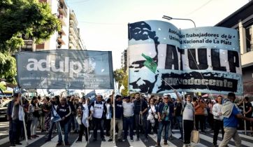 Marchas multitudinarias y clases públicas previo al Paro Nacional Universitario