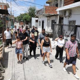 Ferraresi sigue su recorrida por el conurbano en una interna sin tregua