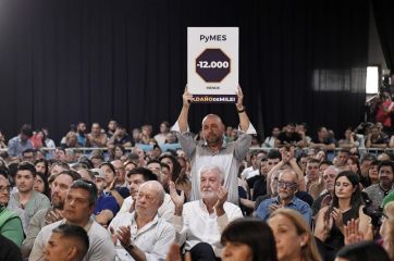 Kicillof: “Vamos a convocar para construir un inmenso frente con todos los sectores”