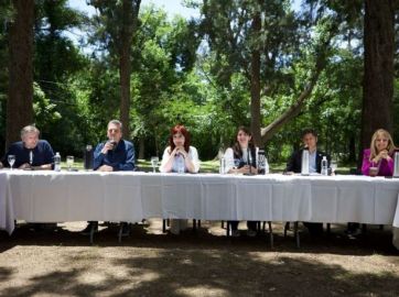 Kicillof mandó su representante de Provincia a la asunción de CFK en el PJ nacional