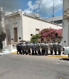 Tensión en Moreno: reclamo por crimen de un repartidor terminó con destrozos y detenidos