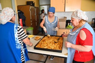 Efectos del temporal: La Provincia refuerza la asistencia alimentaria en Bahía Blanca