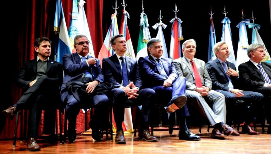 Kicillof salta el cerco para reencontrarse con gobernadores en una provincia del PRO
