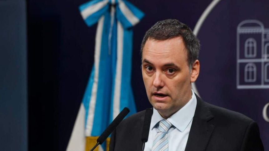 Reforma migratoria: más requisitos para la residencia y deportación exprés
