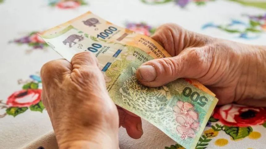 Aumento y aguinaldo para los jubilados: cuánto cobrarán en junio