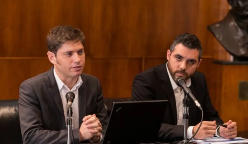 Dólares del colchón: a contramano de Nación, la Provincia sostiene los controles