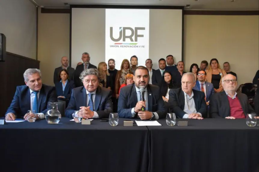 Un gran armado de centro: unidos, no amontonados