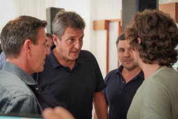 Tras el acercamiento entre Axel y Cristina, Massa reúne a su tropa de intendentes