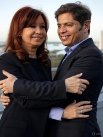 La inteligencia artificial imagina la reconciliación entre Cristina y Kicillof