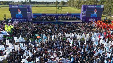 Kicillof sale a la cancha con un plenario de la militancia en distrito K