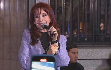 “Yo soy una fusilada que vive”, dijo CFK en medio de rumores de su próxima detención
