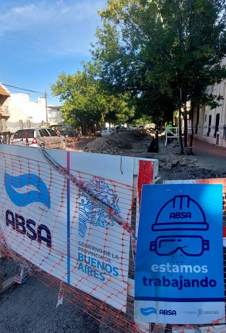 Provincia autoriza millonaria asistencia a ABSA y destina fondos para obras en Bahía Blanca
