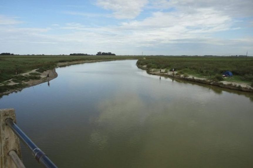 El campo fue al hueso y exige terminar obras en el Río Salado