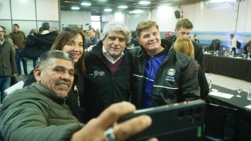 A horas de la movilización por CFK, Kicillof reunió a su tropa de intendentes en La Plata
