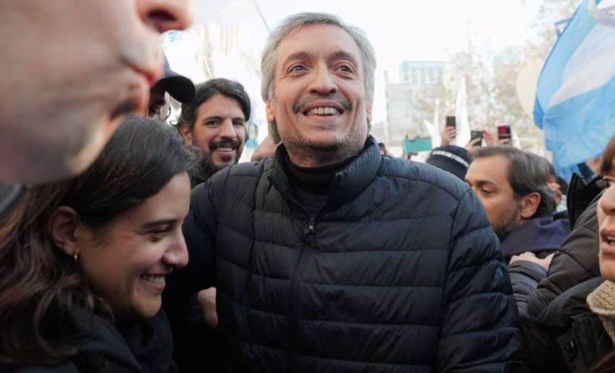 Máximo no descarta ir como candidato en vez de su madre