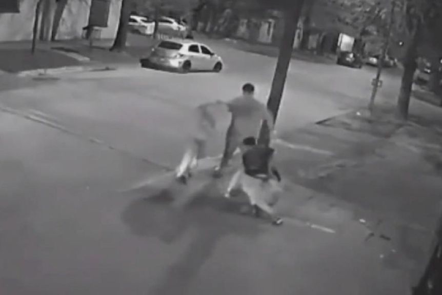 Pidieron detener al hijo de un diputado libertario por la brutal golpiza a un joven a la salida de un boliche