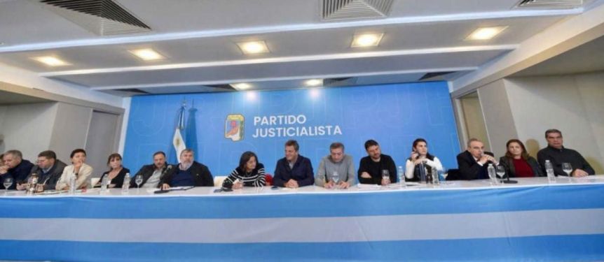 Máximo citó al peronismo por CFK, con un ojo puesto en las elecciones