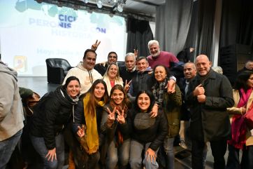 “Lo viejo funciona, Juan”: Alak y Paredi dieron el puntapié inicial al ciclo “Peronistas con Historia”