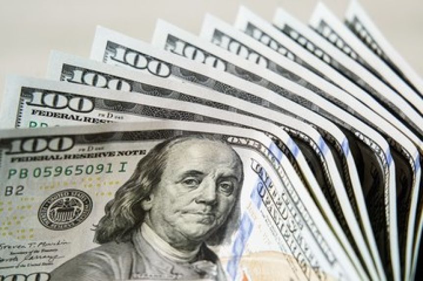 El dólar llegó a $1280: es récord desde que sacaron el cepo