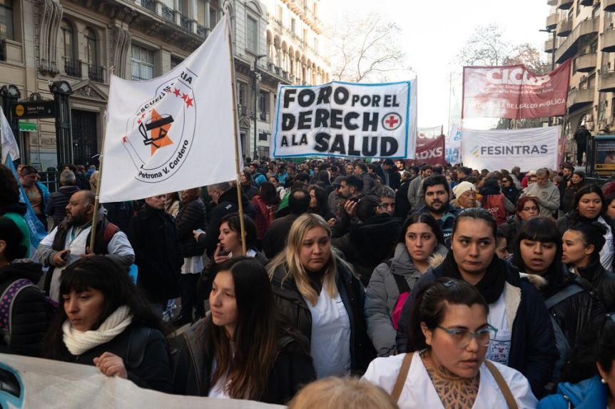Paro y marcha de trabajadores del Garrahan por el ajuste de Milei