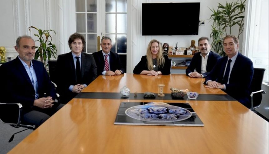 Horas decisivas: las tropas locales libertarias marginan al PRO y complican el cierre
