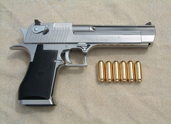 Prohibirían por tres años la venta de armas