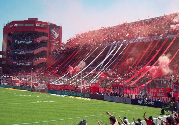 Independiente: la ola naranja se tiñe de rojo