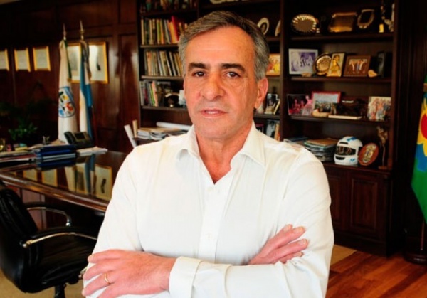 Furioso, Cariglino le hace el