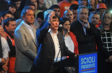 Scioli pidió unidad y defender los logros en las urnas el próximo domingo