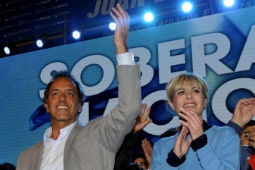 Scioli pidió unidad y defender los logros en las urnas el próximo domingo