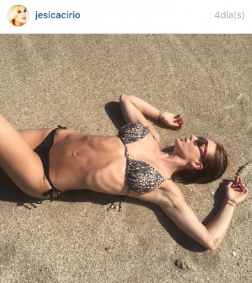 Las famosas muestran sus curvas sin Photoshop