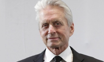 Michael Douglas anunció que está libre de cáncer