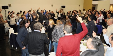 El Intendente de Merlo, Gustavo Menéndez, compartió una cena con referentes del peronismo platense