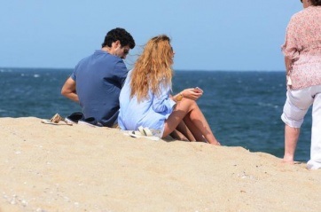 Las primeras vacaciones en la playa de Macedo y Urtubey