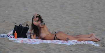 El topless de Sofía Clerici en Punta del Este