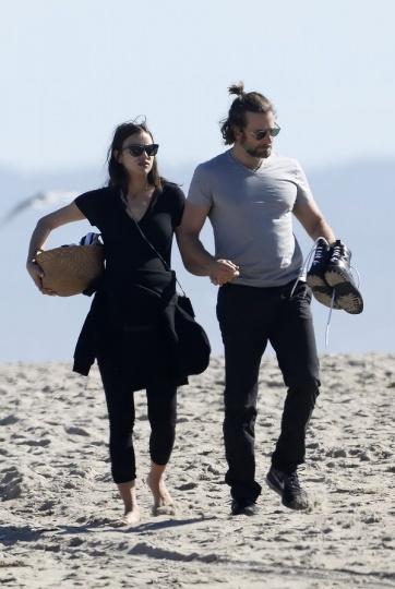 Irina Shayk y Bradley Cooper ya no ocultan embarazo