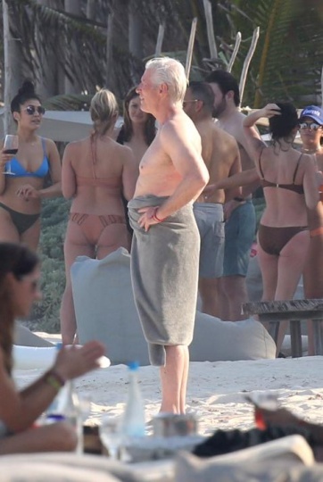 Así luce hoy Richard Gere en las playas de Tulum