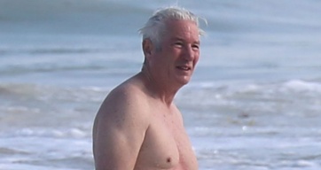 Así luce hoy Richard Gere en las playas de Tulum