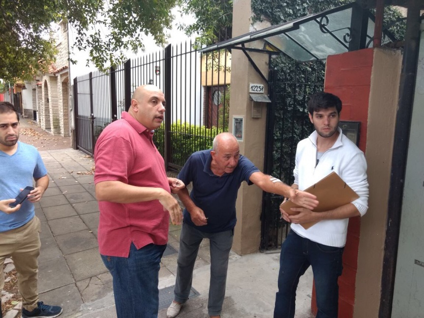 La intimidad del primer timbreo masivo: todos los distritos, todos los nombres, todas las fotos