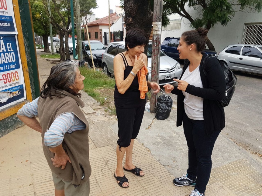 La intimidad del primer timbreo masivo: todos los distritos, todos los nombres, todas las fotos