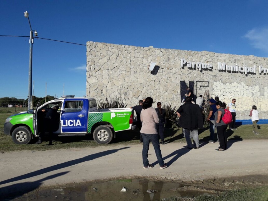 Otro capítulo de la novela de los nombres, ahora con la Policía incluida