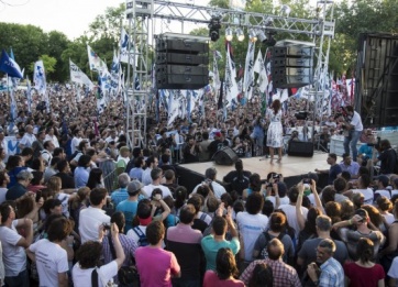 Elecciones 2017: sin el PJ y con cinco partidos, Cristina lanzó Unidad Ciudadana