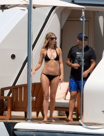 Las fotos de Gwyneth Paltrow en bikini por la costa de St Tropez